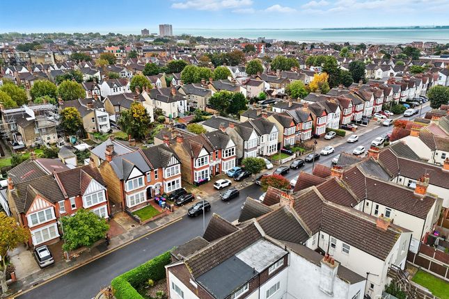 Valkyrie Road, Westcliff