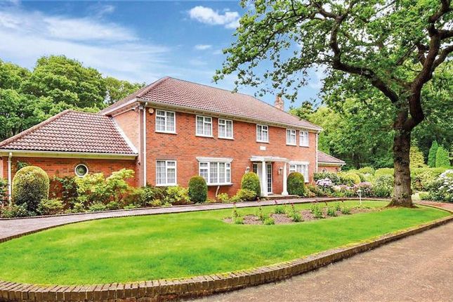 4 bed detached house