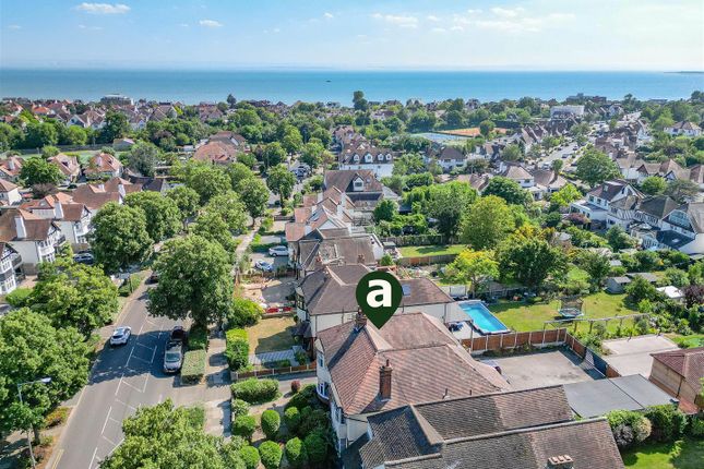 CHALKWELL AVENUE, Chalkwell 2 bed flat for sale