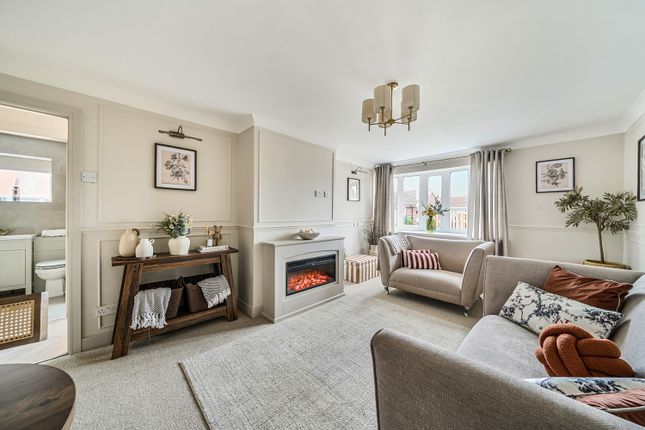 2 bedroom semi-detached bungalow for sale
