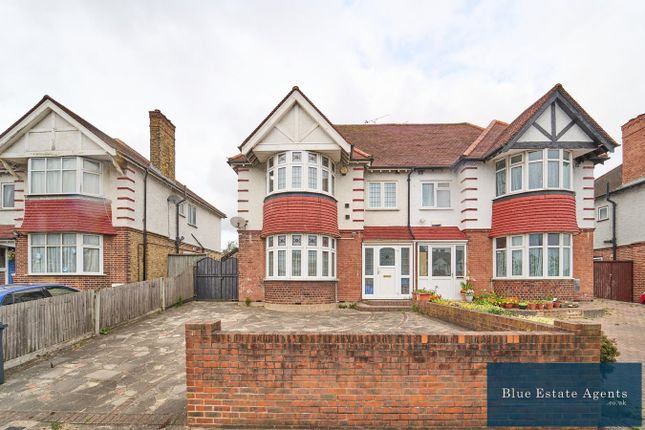 Great West Road, Hounslow, TW5 3 bed semi
