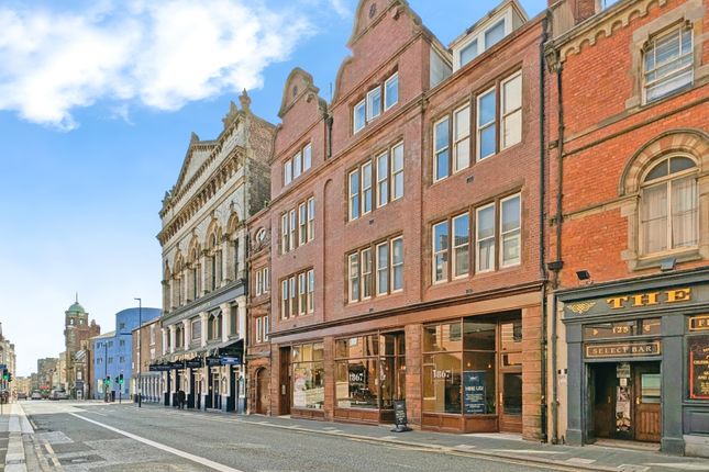 3 bedroom flat for sale