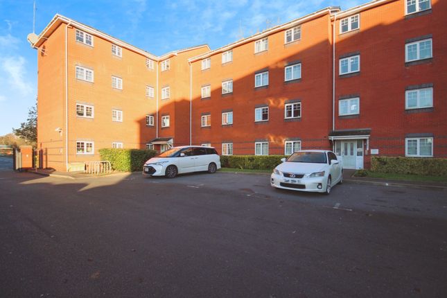 2 bedroom ground floor flat for sale