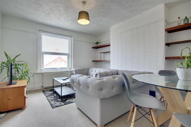 2 bed flat