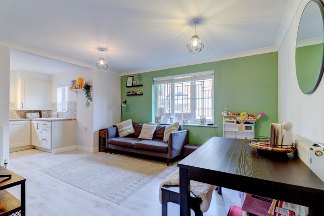 Mallard Place, Buckinghamshire HP11 2 bed apartment for sale