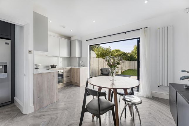 Sydney Road, Raynes Park SW20 3 bed terraced house for sale
