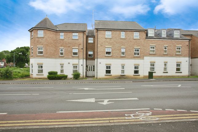 2 bed flat