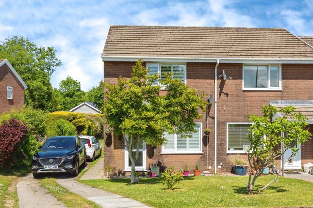 2 bedroom semi-detached house for sale