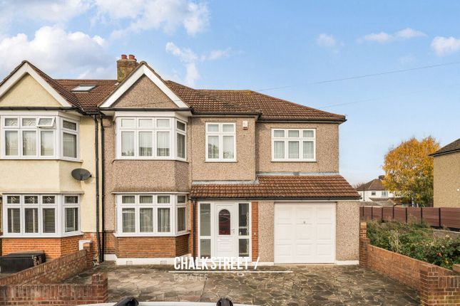 The Avenue, Hornchurch, RM12 4 bed semi