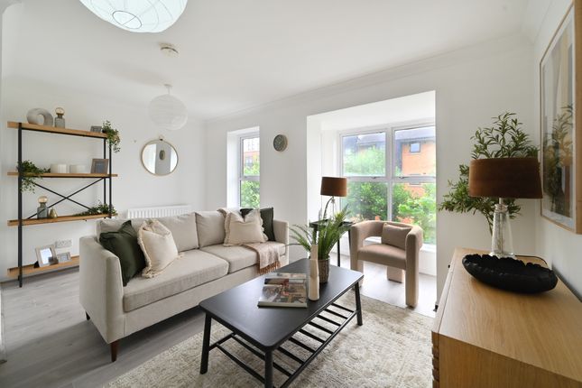 Conrad House, London E16 2 bed flat for sale