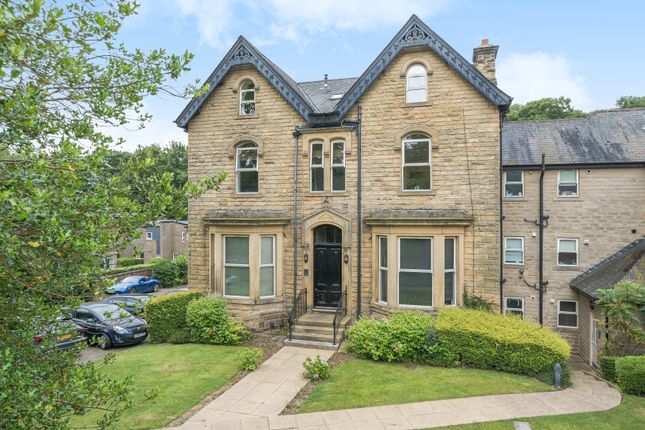 3 Park Villas, Leeds LS8 2 bed flat for sale