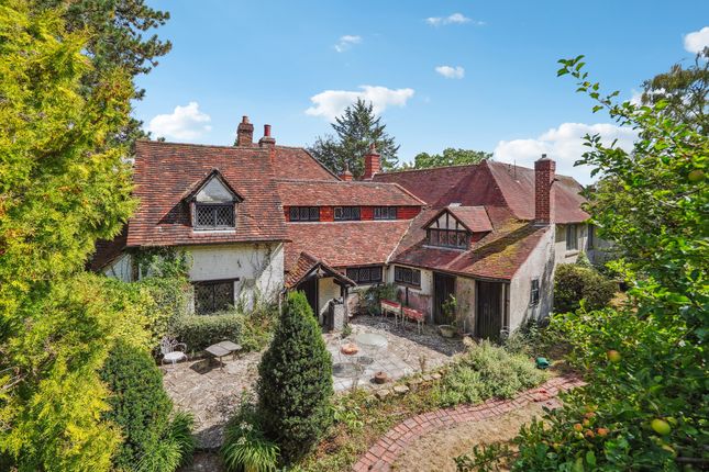 Hall Place Lane, Maidenhead SL6 5 bed character property for sale