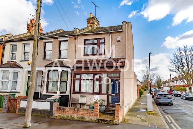 Dore Avenue, Manor Park, E12 3 bed end of terrace house for sale