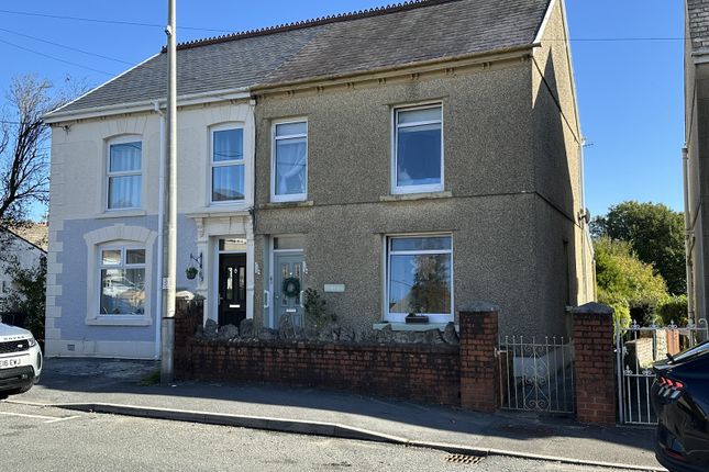 New Road, Ystradowen, Carmarthenshire. 3 bed semi
