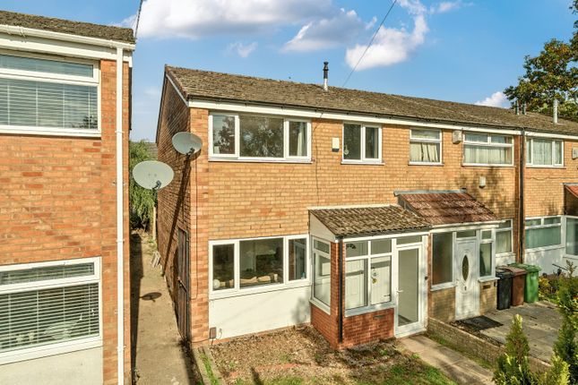 Kew Close, Birmingham B37 3 bed end of terrace house for sale