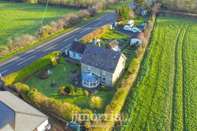 5 bedroom cottage for sale