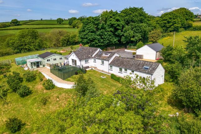Blaenycoed Road, Carmarthen 4 bed detached house for sale