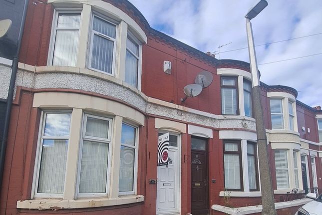 No chain 3 bed spacious terrace in... 3 bed terraced house for sale