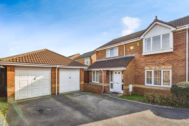 4 bed detached house