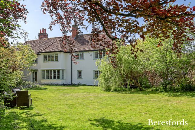Lodge Road, Writtle, CM1 6 bed detached house for sale