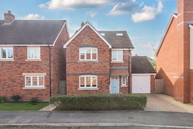Carina Drive, Berkshire RG40 4 bed detached house for sale