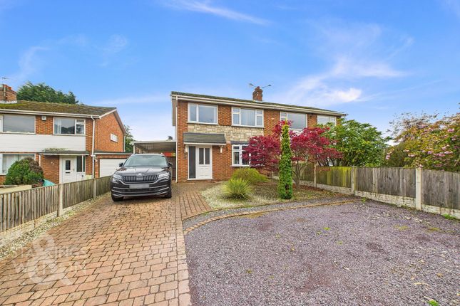 3 bedroom semi-detached house for sale