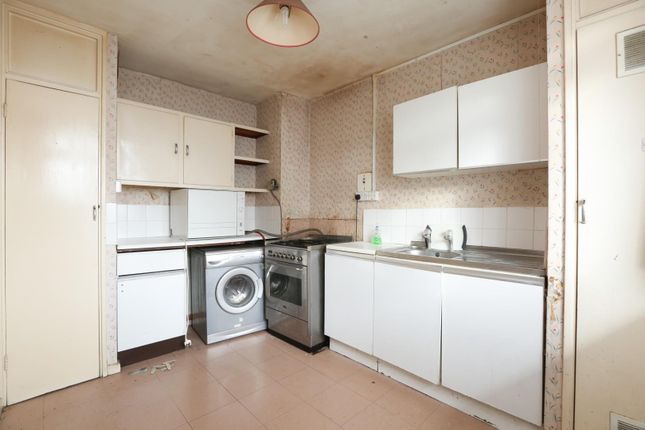 Carroun Road, London 3 bed house for sale