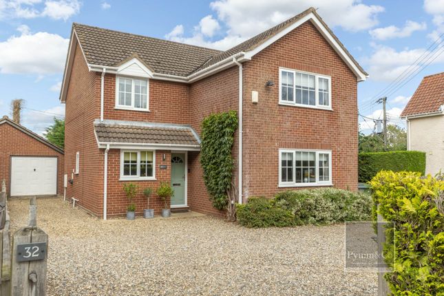 Taverham Road, Norwich NR10 4 bed detached house for sale