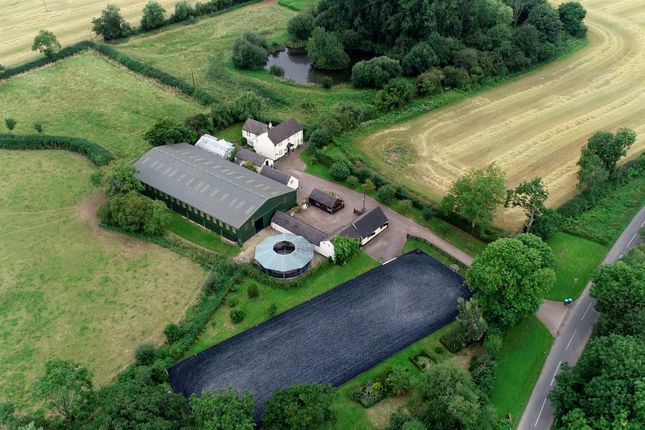 4 bed equestrian property
