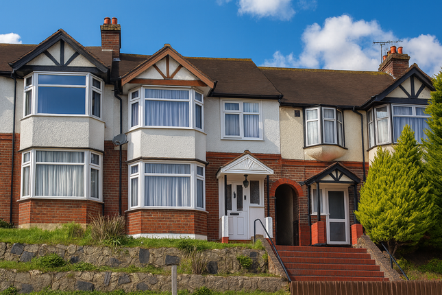 Crawley Green Road, Luton LU2 3 bed terraced house for sale