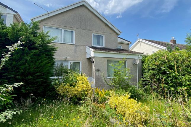 Knoll Gardens, Carmarthen 4 bed detached house for sale