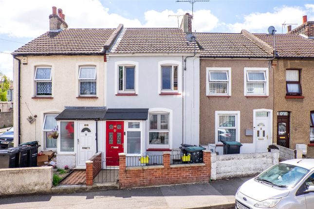 Raphael Road, Gravesend, Kent, DA12 2 bed terraced house for sale