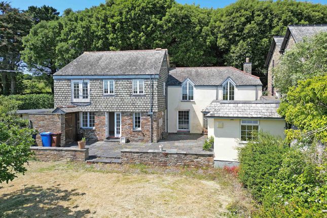 St Saviours Lane, Padstow, Cornwall 4 bed detached house for sale