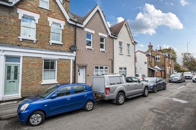 Westcroft Road, Wallington 2 bed terraced house for sale