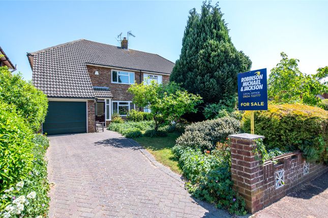 Parkfields, Rochester, Kent, ME2 4 bed semi