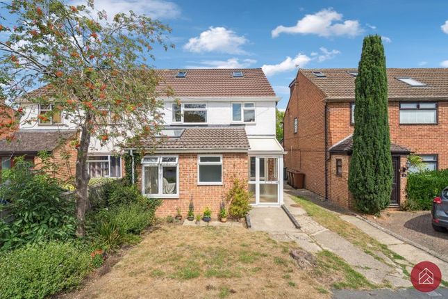 Laburnum Crescent, Kidlington OX5 3 bed semi