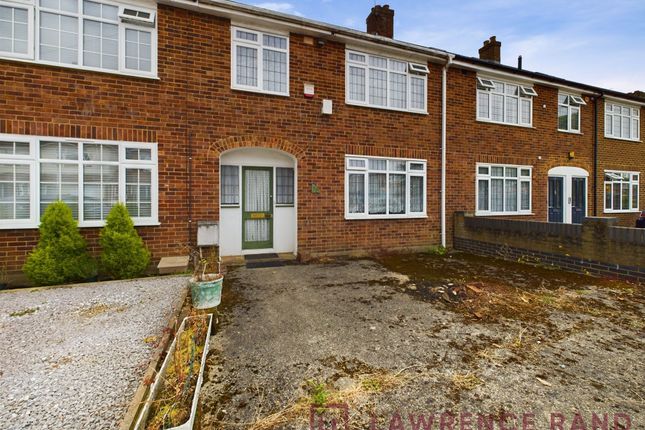 East Mead, Ruislip, HA4 3 bed terraced house for sale