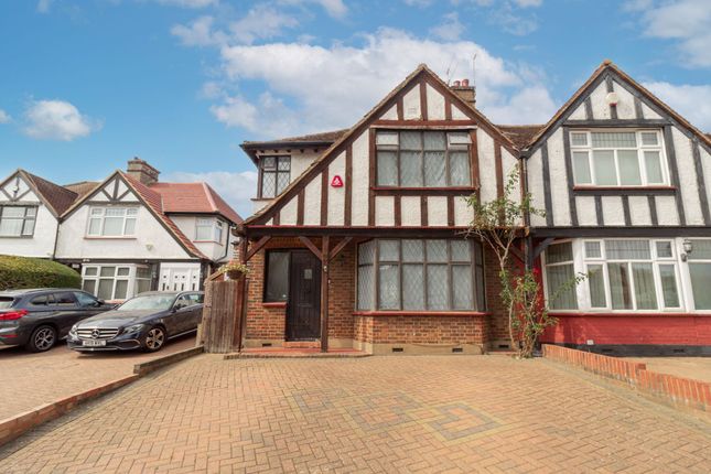 Purcells Avenue, Edgware, HA8 3 bed semi