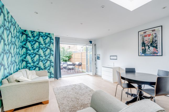 Eldon Road, Wood Green N22 2 bed end of terrace house for sale