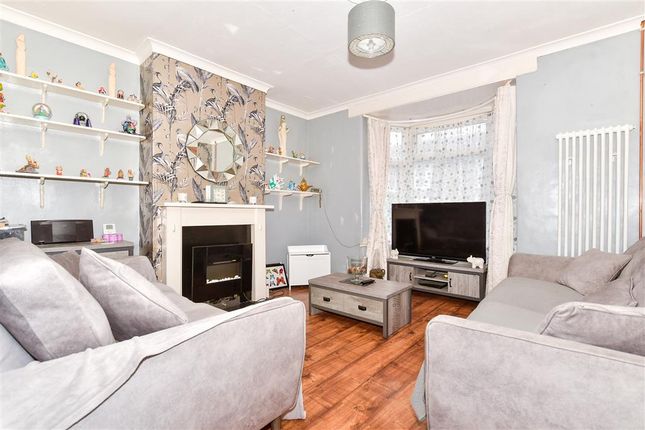 3 bed end terrace house