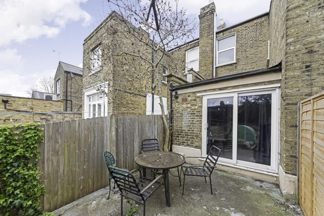 Barry Road, East Dulwich, London, SE22 1 bed flat for sale