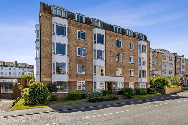 Sandgate Road, Folkestone, CT20 2 bed ground floor flat for sale