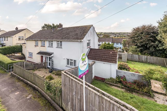 John Gay Close, Barnstaple EX32 3 bed semi