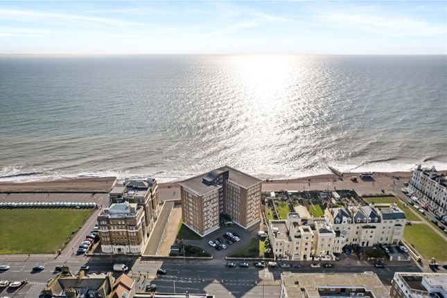 Courtenay Terrace, Hove, East Sussex... 2 bed apartment for sale