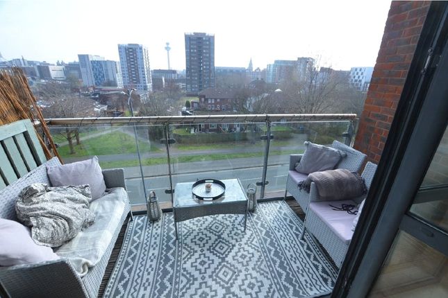 2 bedroom property for sale