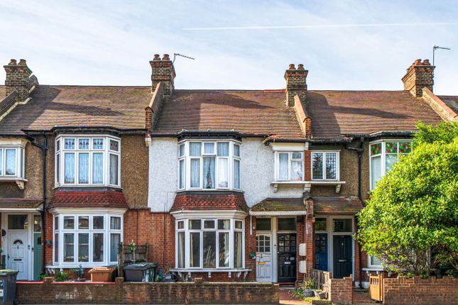 Brownhill Road, Catford, London, SE6 2 bed flat for sale