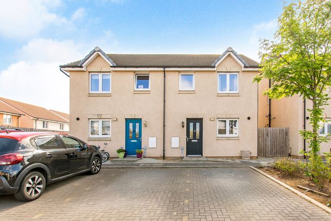 3 Narni Way, Dunbar, EH42 1FP 3 bed semi