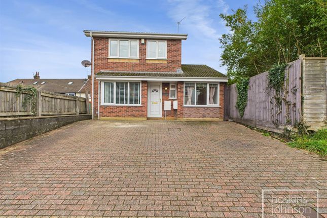 4 bed detached house