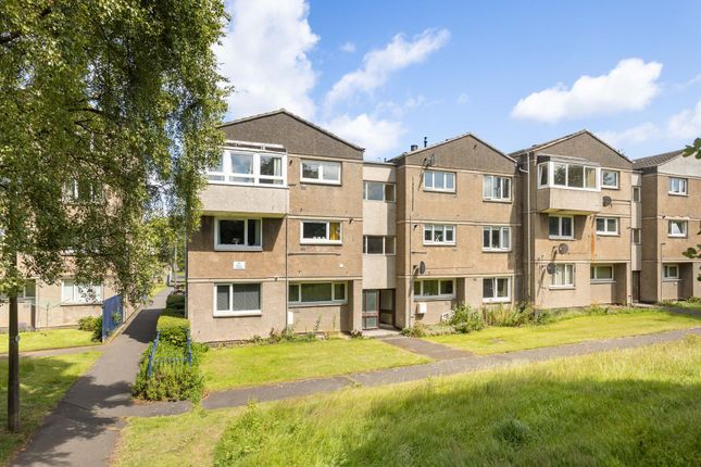 3 bedroom flat for sale