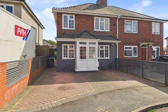 Western Road, Cradley Heath B64 3 bed semi